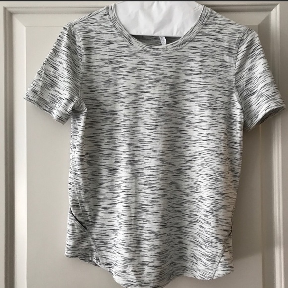 lululemon athletica Tops - Lululemon workout top